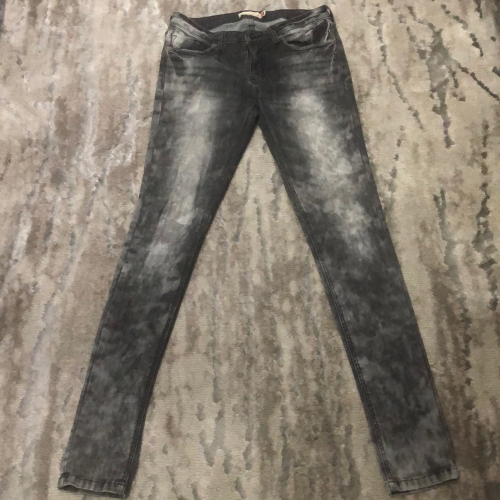 Skinny jeans